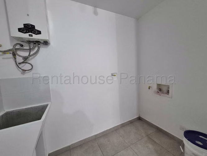 Alquiler de Apartamento en Brisas Del Golf Ph Hacienda Golf KC