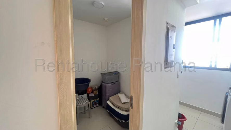 Alquiler de Apartamento en Bellavista Ph Balboa Bay KC