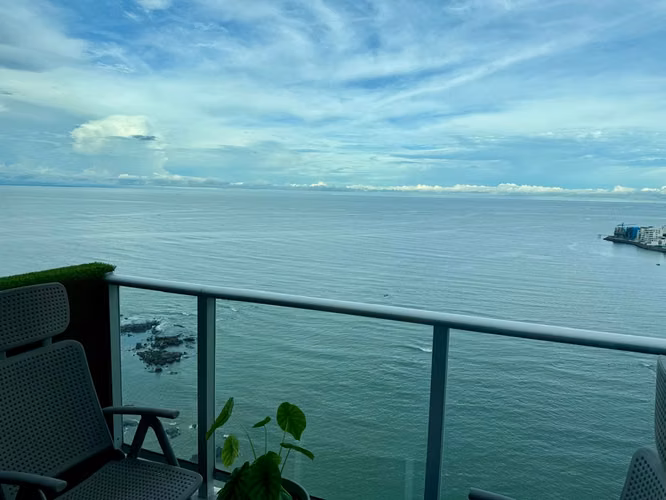 APARTAMENTO PUNTA PACIFICA