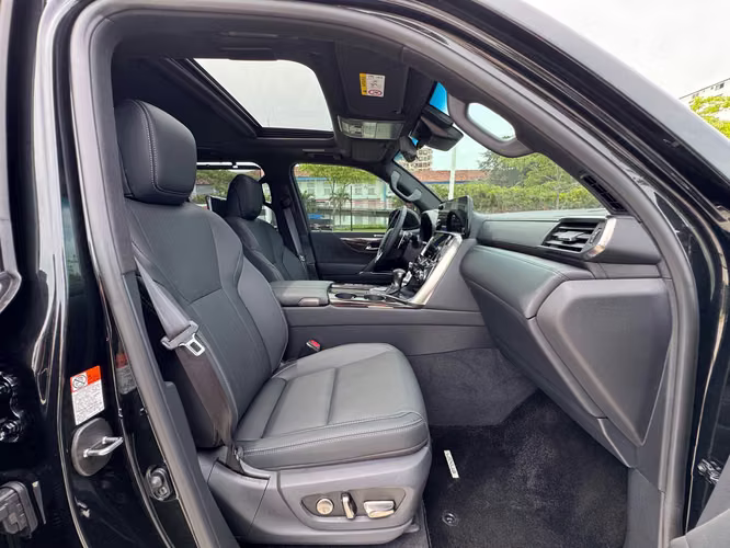 2026 LEXUS LX 600