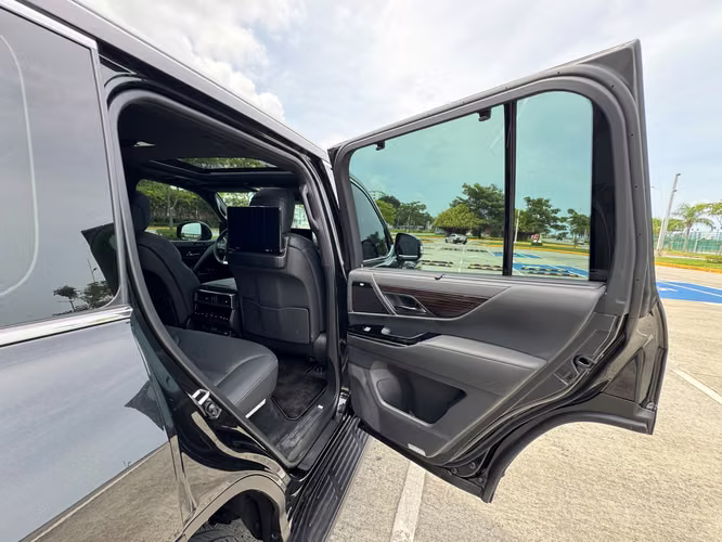 2026 LEXUS LX 600