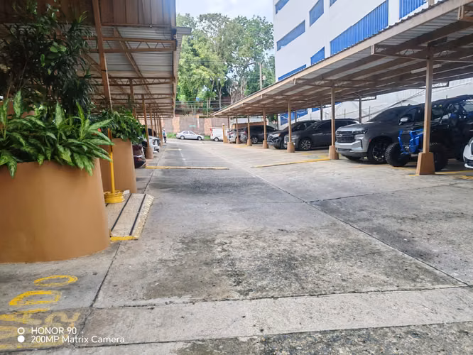 Venta de Apartamento en El Dorado con Vista Panorámica y Área Social - Imagen 19