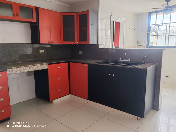 Venta de Apartamento en El Dorado con Vista Panorámica y Área Social - Imagen 5