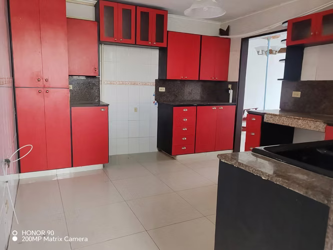 Venta de Apartamento en El Dorado con Vista Panorámica y Área Social - Imagen 4