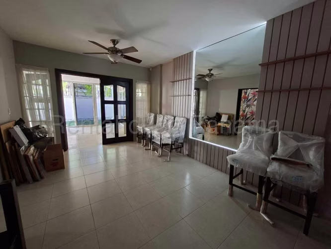 House for sale in Costa Sur Villa Valencia NS