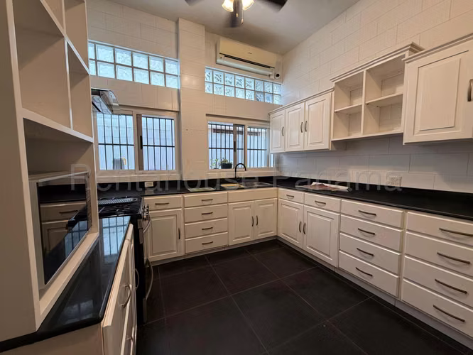 Venta de Casa en Betania Dos Mares NS