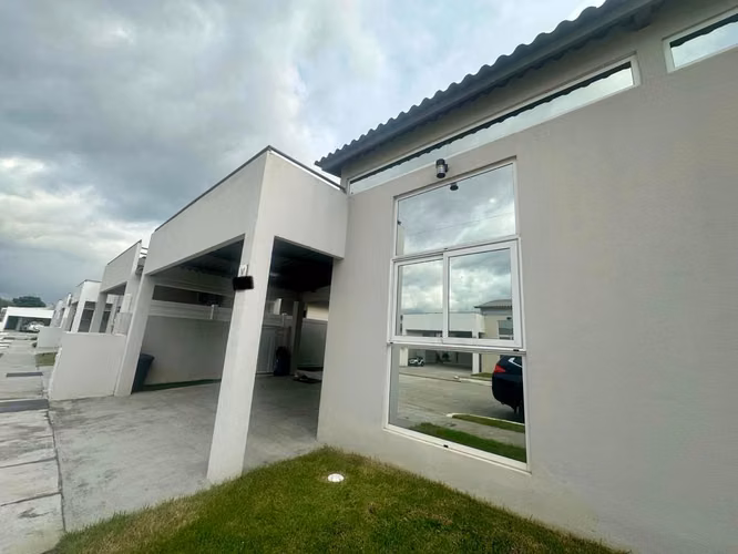 Casa en alquiler - Costa Sur RG