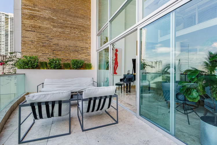 Amplio y Elegante Loft de Doble Altura 372m2 con Precio por Debajo del Mercado $533,000 - Imagen 19