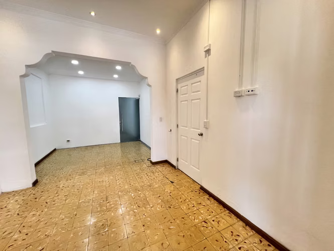 Casa Comercial en Alquiler – Calle Matilde Obarrio, San Francisco - AF