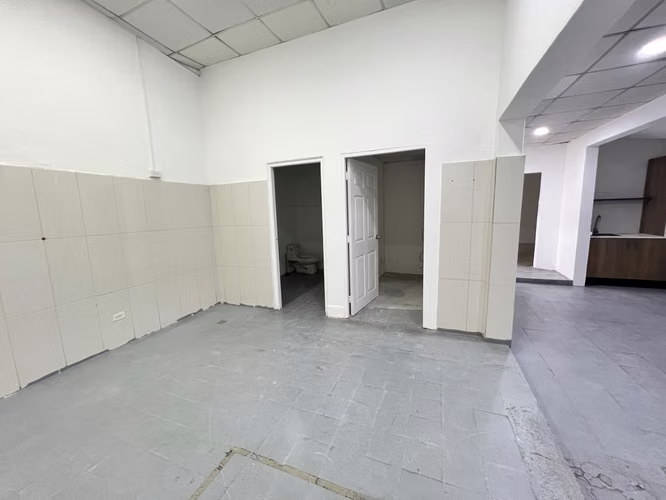 Casa Comercial en Alquiler – Calle Matilde Obarrio, San Francisco - AF