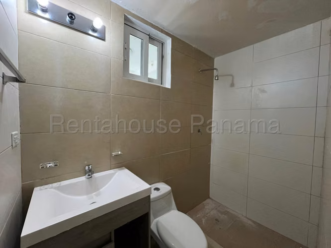 Se Vende Apartamento en Versalles LA26-4306