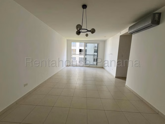 Se Vende Apartamento en Versalles LA26-4306