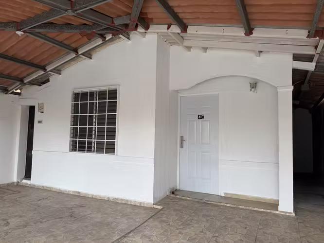 Amplia Casa Unifamiliar de 3 Recámaras en Arraijan - El Tecal | Totalmente Cercada