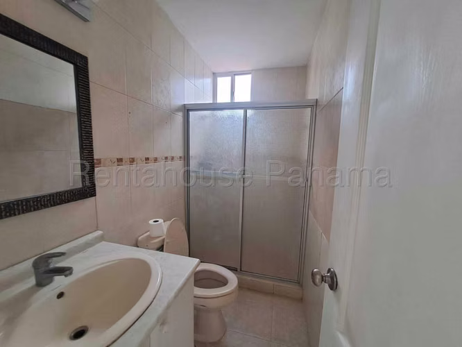 Apartamento en Venta en el Cangrejo. PH PLAZA 77. 26LDC8160