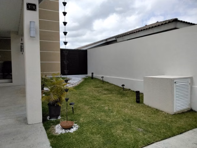 HERMOSA Y ACOGEDORA CASA AMOBLADA O SIN AMOBLAR - Imagen 2