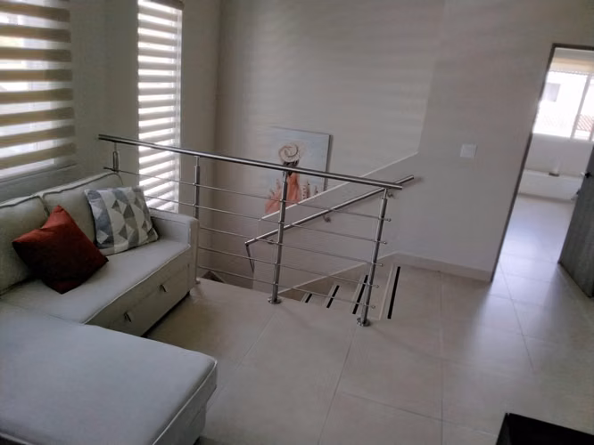 HERMOSA Y ACOGEDORA CASA AMOBLADA O SIN AMOBLAR - Imagen 11