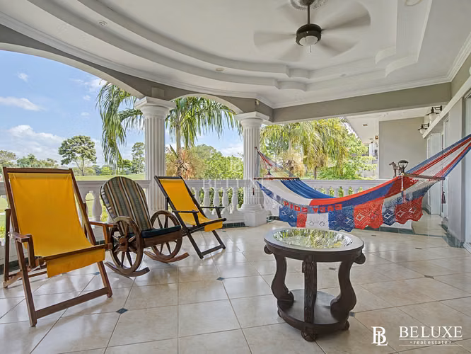 VENTA DE CASA DUPLEX EN CLUB DEL GOLF (21)