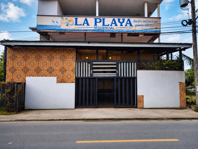 BUILDING FOR SALE IN ISLA COLÓN BOCAS DEL TORO