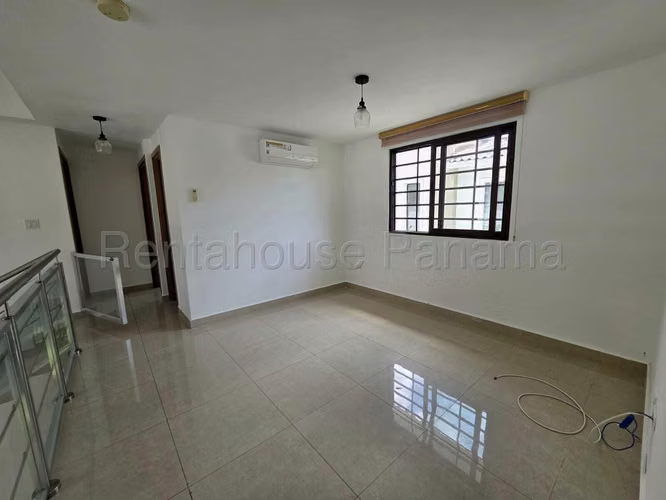 VENTA DE CASA EN SUMMER VILLAGE MILLA 8 HQ