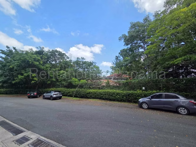 VENTA DE TERRENO EN TERRENO N-2 ALBROOK HQ