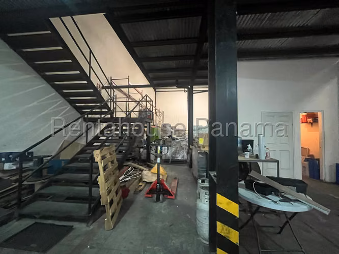 VENTA DE LOCAL EN GALERA PACORA HQ