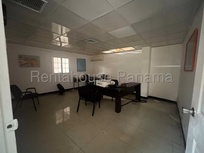 VENTA DE LOCAL EN GALERA PACORA HQ