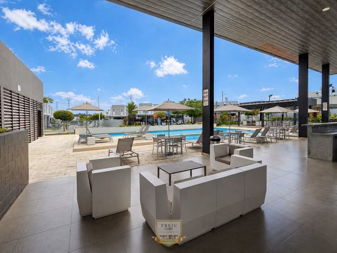 Casa Remodelada y Amoblada en Venta en Brisas Norte PH Victoria, Brisas del Golf