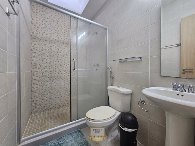 Casa Remodelada y Amoblada en Venta en Brisas Norte PH Victoria, Brisas del Golf