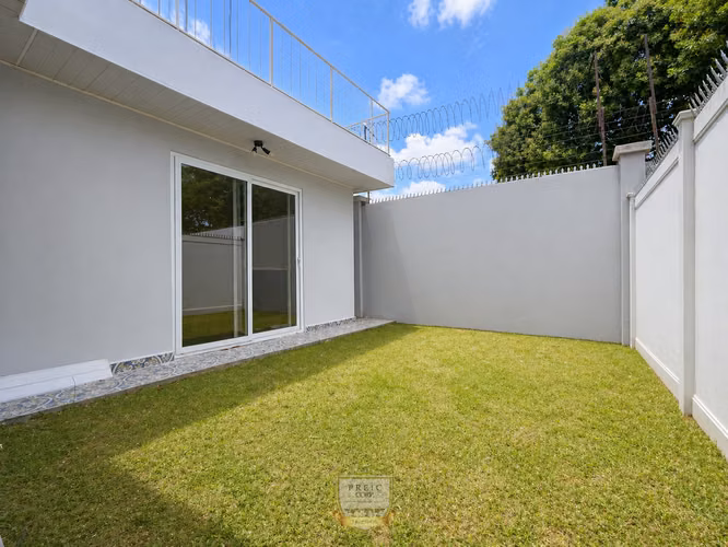 Casa Remodelada y Amoblada en Venta en Brisas Norte PH Victoria, Brisas del Golf