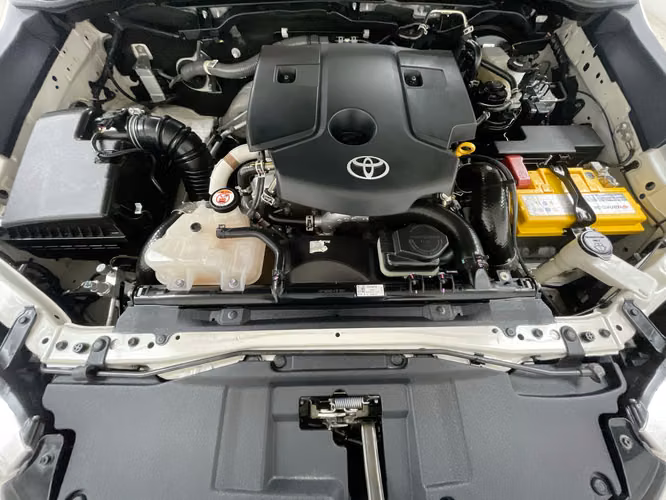 TOYOTA HILUX - 2025 - PPHX - Automarket - Imagen 3