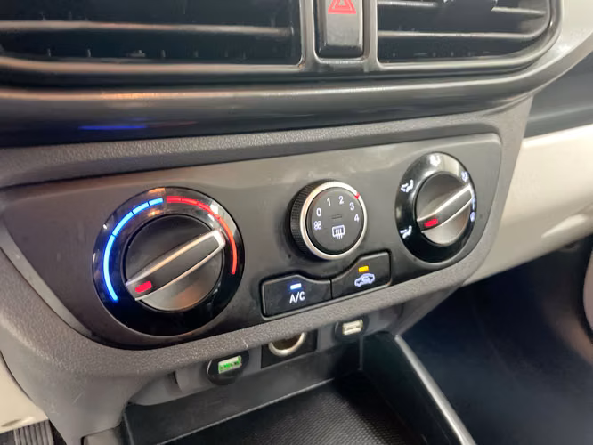 HYUNDAI GRAND I-10 - 2026 - HIX - Automarket - Imagen 9