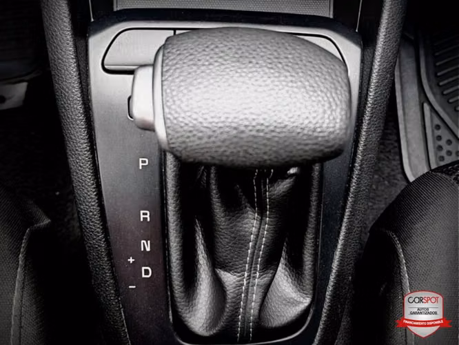 Kia Rio 2024 Automática EF3363 - Imagen 11