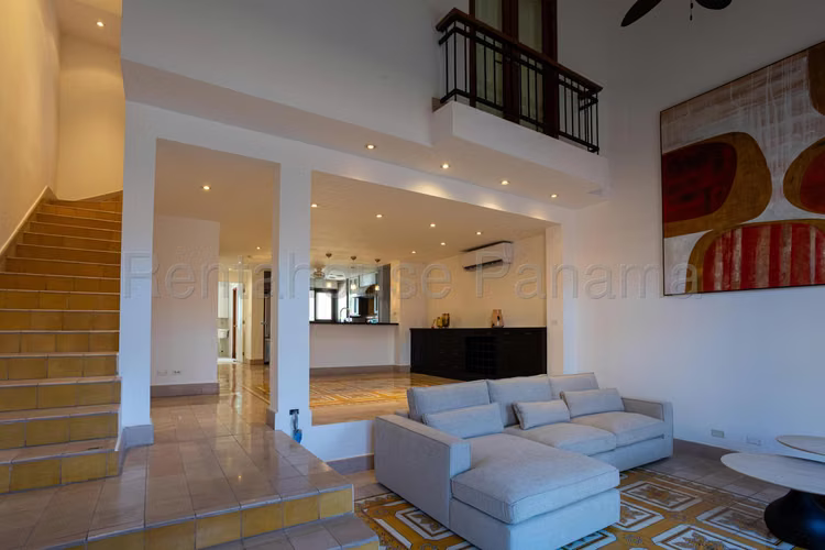 Apartment for sale in Casco Antiguo