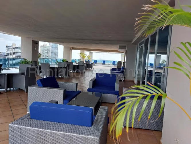 Alquiler de Apartamento en Bellavista Ph Grandbay Tower CCO