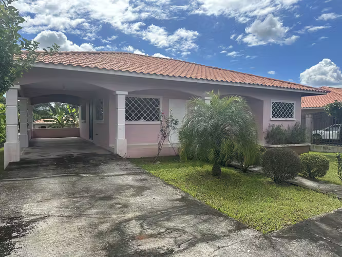 REMATE!! CASA EN VENTA EN RESIDENCIAL CÉNTRICO DE DAVID