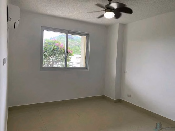 ALQUILER APARTAMENTO PH ALTAMIRA GARDENS LB Y PB CON TERRAZA VV
