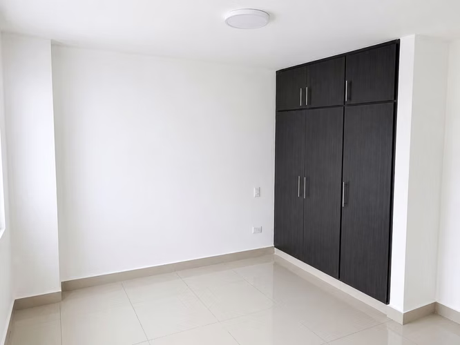 APARTAMENTO DE 2 y 3 RECAMARAS EN CALLE 50 FINAL - Imagen 10