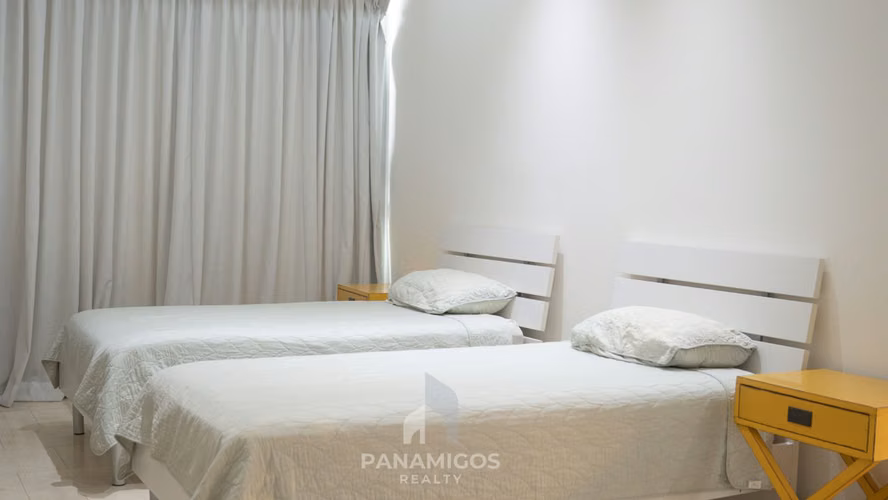 Venta Apartamento de 2 habitaciones en PH TOC precio rebajado