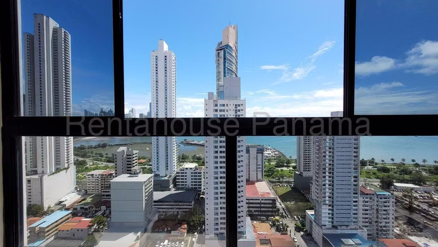Amoblado apartamento en bella Vista Linea Blanca de Primera 26EP8806