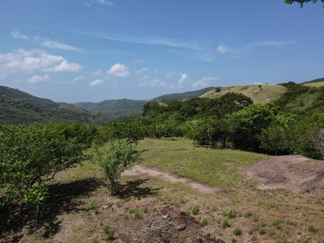 Lote Privado en Venta con Vistas a las Montañas en Altos del María