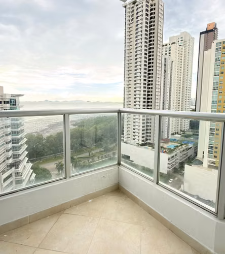 Alquilo apartamento amoblado costa del este - Imagen 7