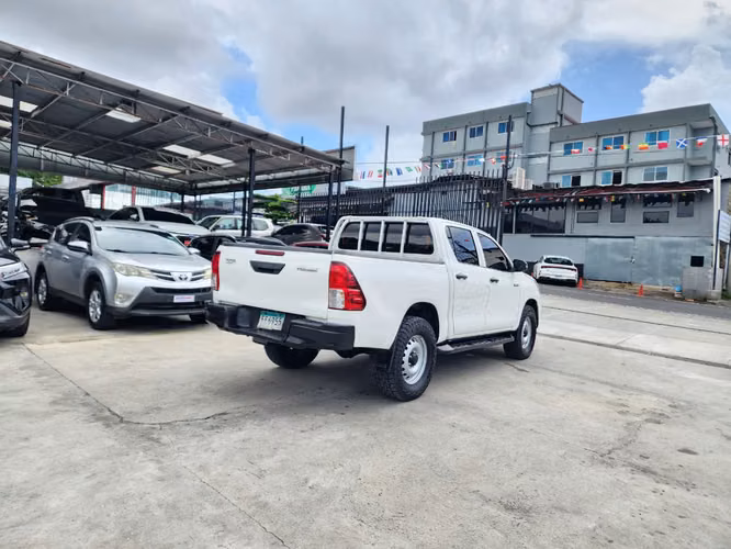 Toyota Hilux 2023 - Imagen 5