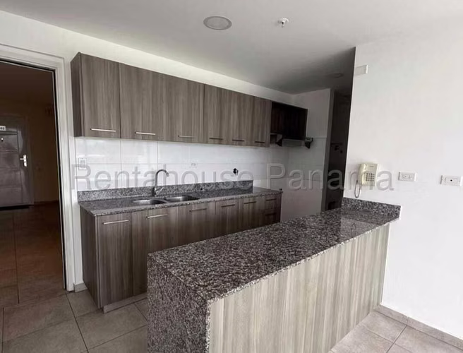 Venta de Apartamento en Brisas del Golf 26LBR7890