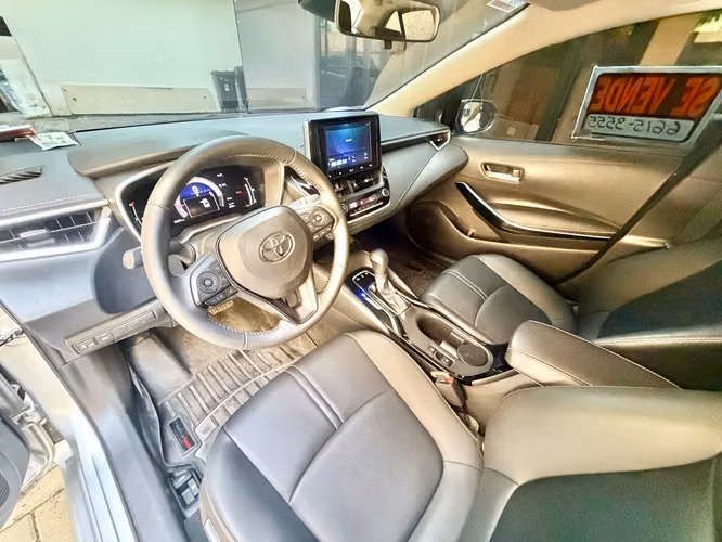 Toyota Corolla Hybrid 2024 | 23,000 km | Impecable | Económico y Full Seguridad Negociable - Imagen 5