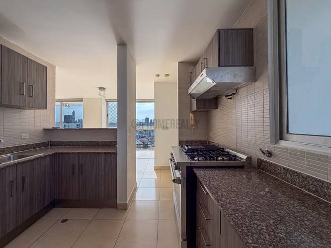 Apartamento en Alquiler en Hato Pintado, Panamá – Amplia Residencia de 112 m² con 2 Estacionamientos