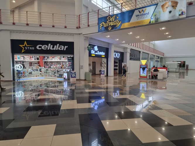 Alquiler de Local Comercial en Westland Mall, 135m²