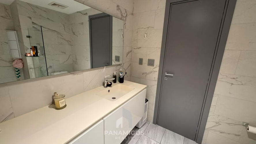 Venta apartamento de 2 habitaciones mejor precio en todo el edificio Nuovo