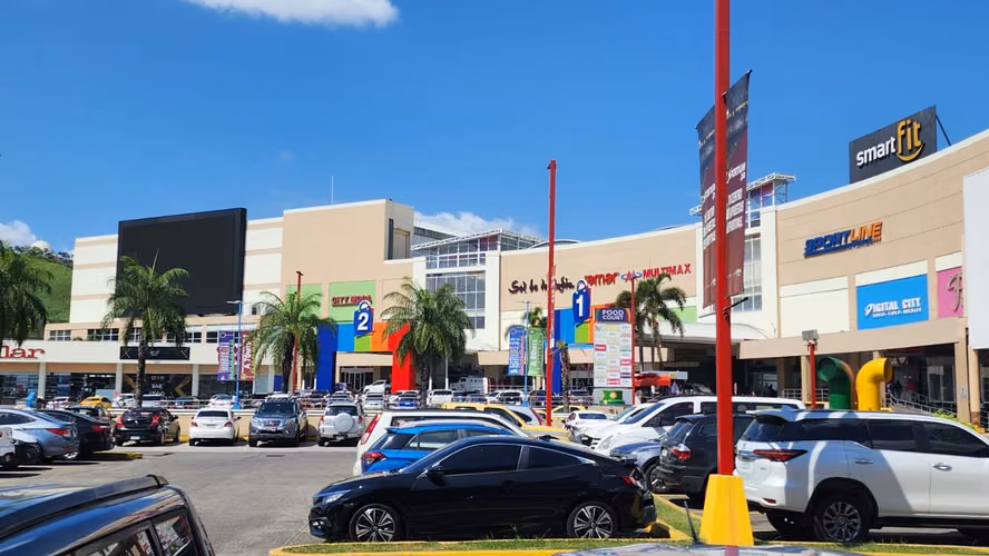 Venta de Local Comercial en Los Andes Andres Mall JH - Imagen 6