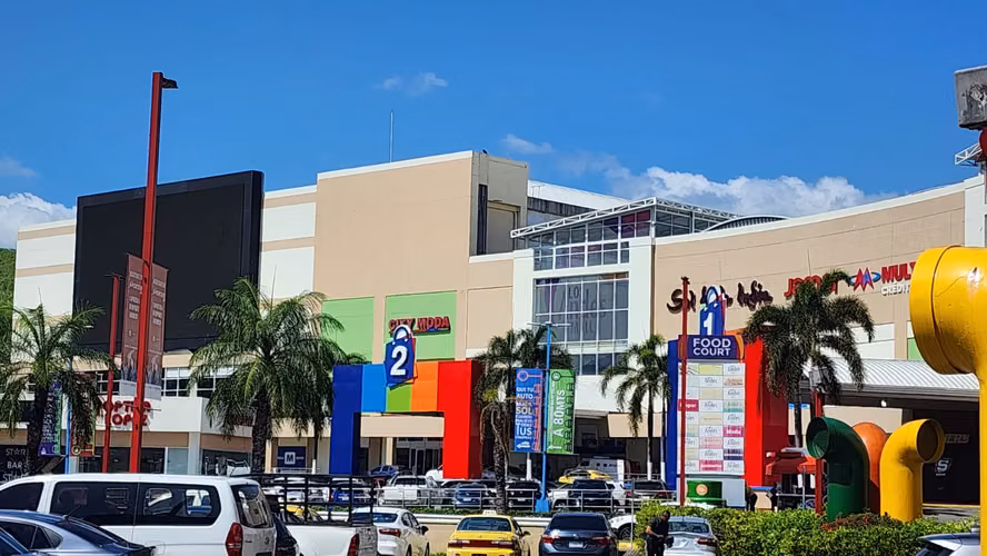 Venta de Local Comercial en Los Andes Andres Mall JH - Imagen 7