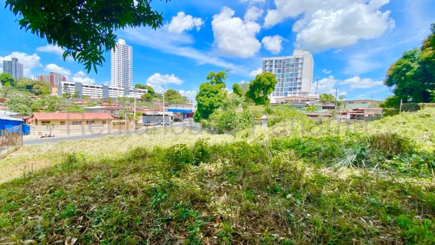 Terreno en Venta en Pueblo Nuevo 25EPP9361